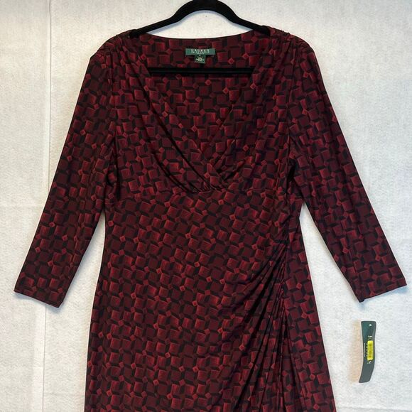 NWT LAUREN RALPH LAUREN Sheath Dress Sz 14 Red Geometric Ruched Midi 3/4 Sleeve - Picture 1 of 16